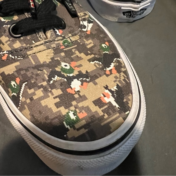 Vans Nintendo duck hunt sneakers size 5.5 mens and size 7 womens - Picture 6 of 8